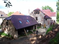 /album/reference/broumov-tondach-francouzska-14-glazura-cervena-jpg/
